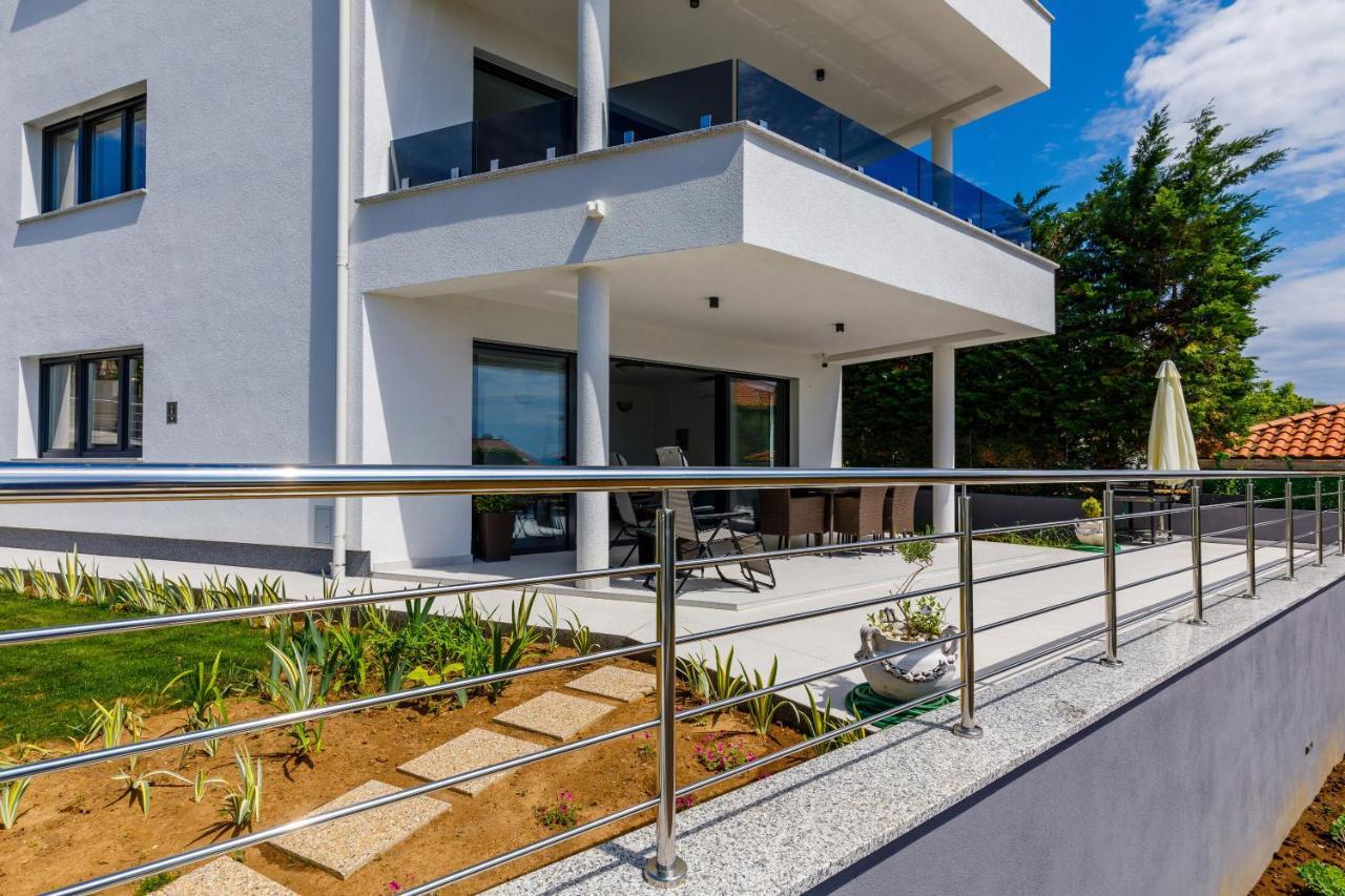 Apartment "Villa M" Kostrena Bagian luar foto