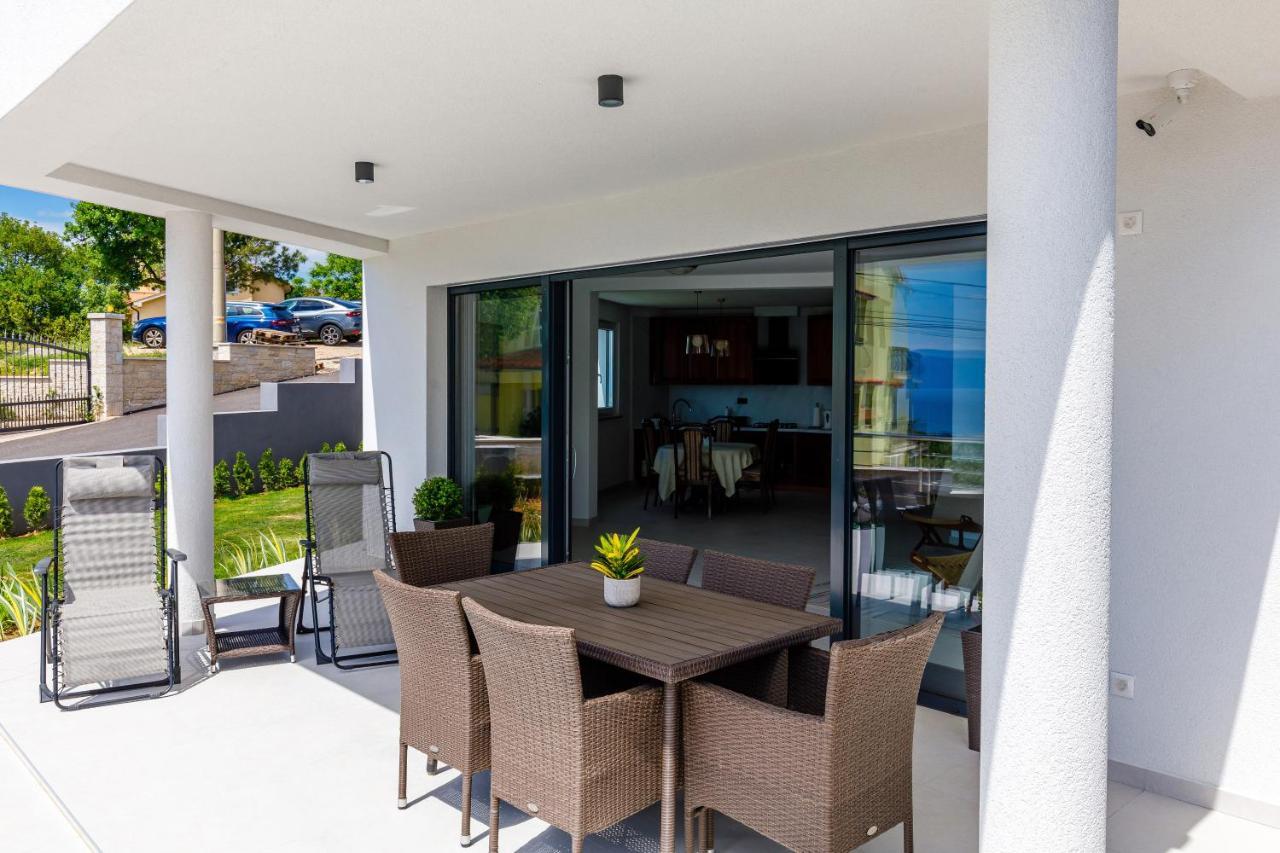 Apartment "Villa M" Kostrena Bagian luar foto