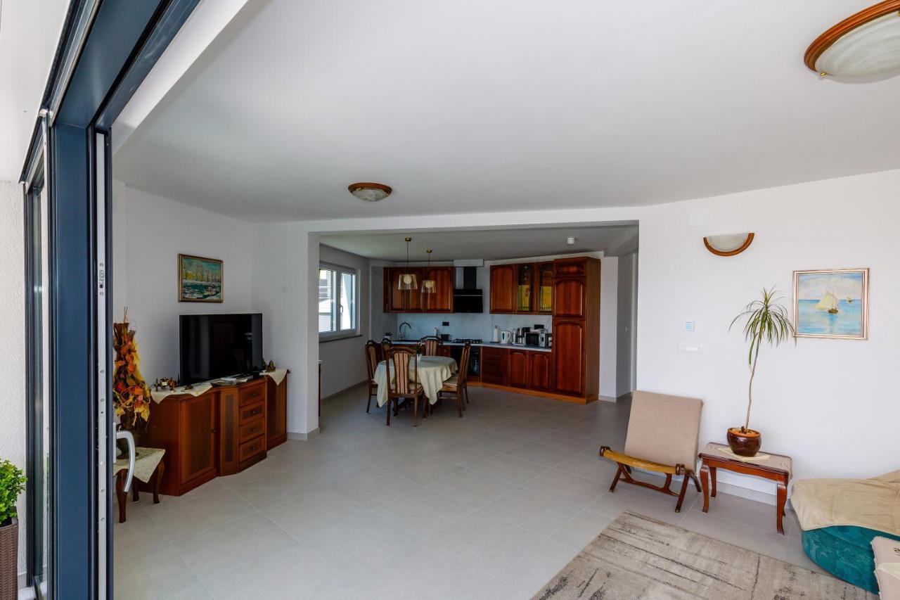 Apartment "Villa M" Kostrena Bagian luar foto